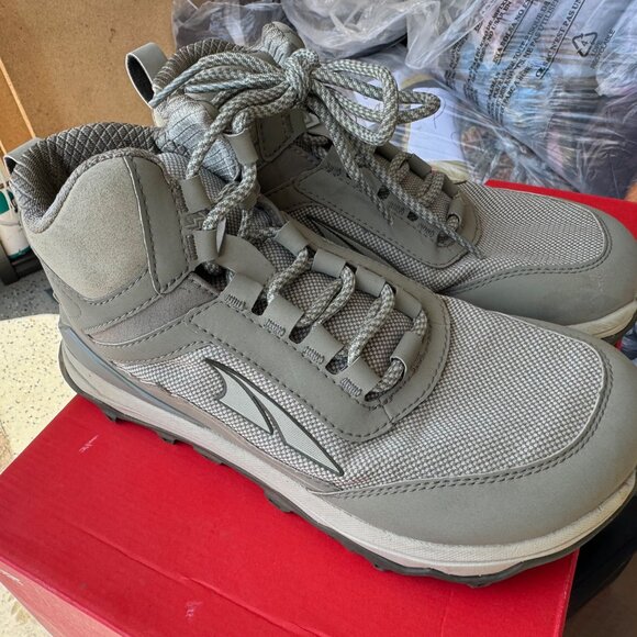 Altra Lone Peak Hiker Hiking Boots - Women's (Size 6.5, Khaki) - Lightly Used - Picture 4 of 12